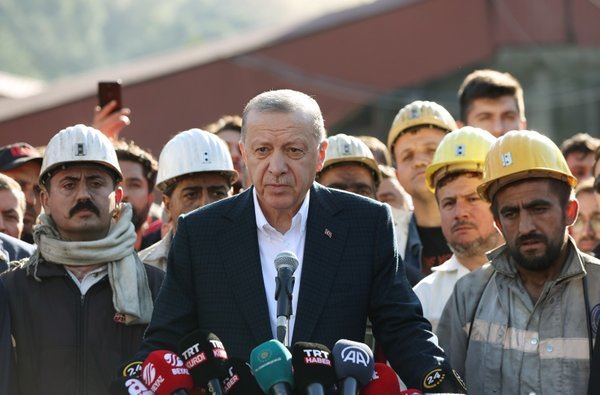 Cumhurbaşkanı hayatını kaybedenlerin sayısının 41 olduğunu bildirdi..