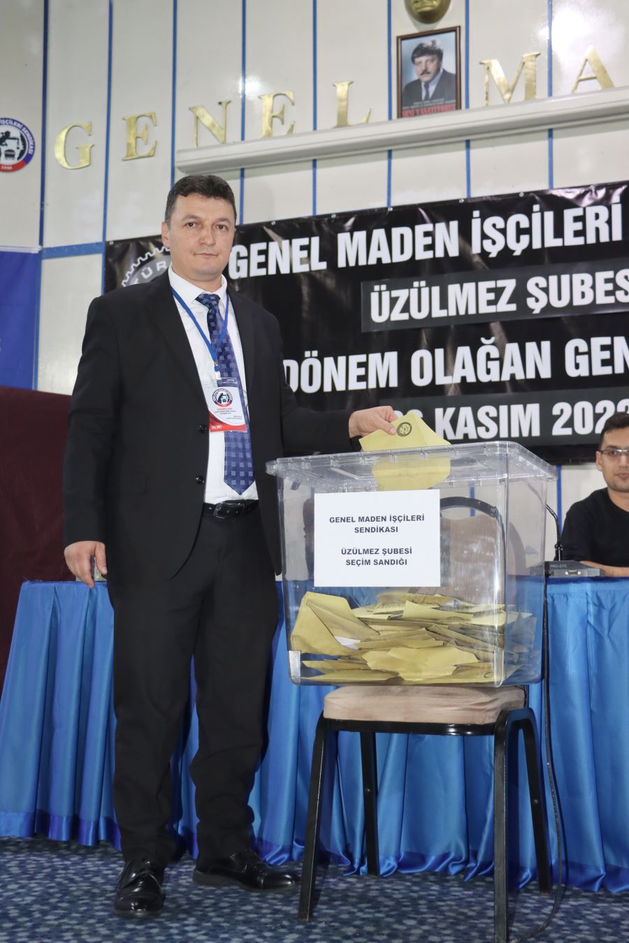 SEFER KARAKABAK YENİDEN SEÇİLDİ 