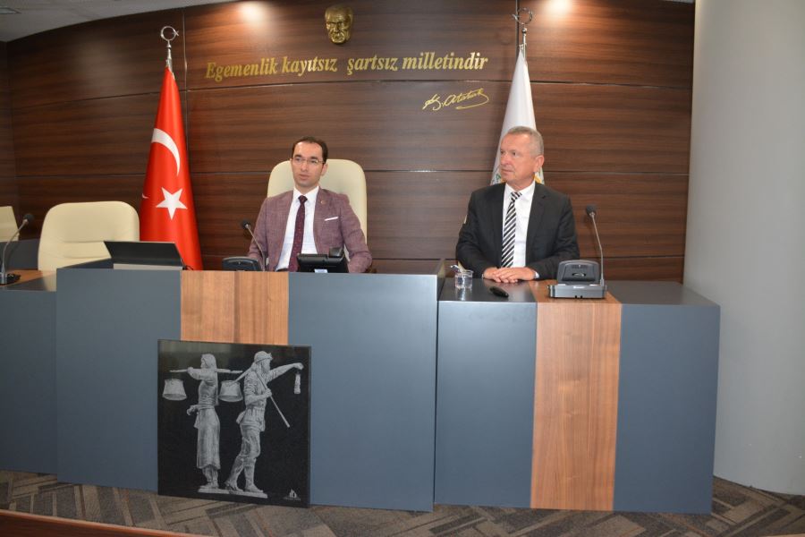 Kaymakam Göze’den belediyeye iade-i ziyaret