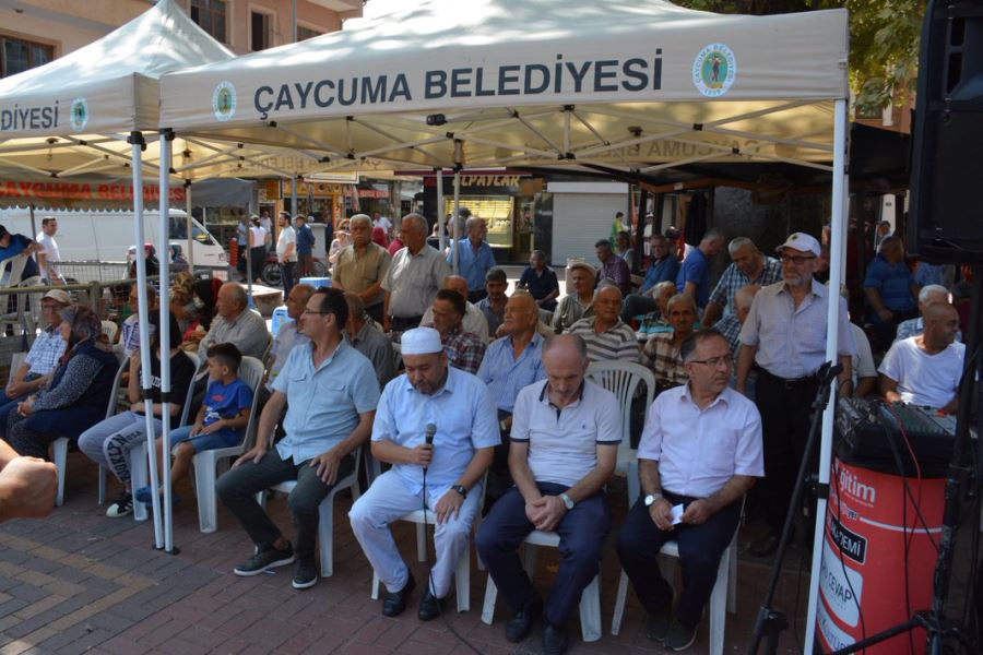 Belediyeden aşure