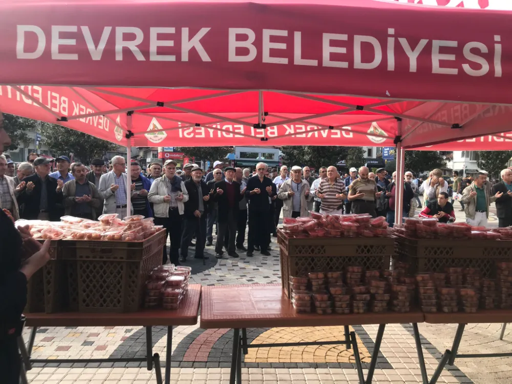 DEVREK BELEDİYESİ ATATÜRK VE TÜM ŞEHİTLER İÇİN MEVLİT OKUTTU