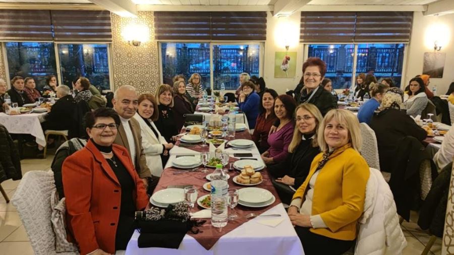 BAŞKAN BOZKURT, İFTARDA KADINLARLA BİR ARAYA GELDİ