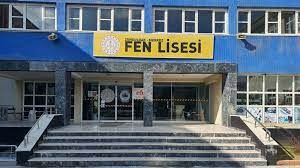  Öğretmen darp edildi.
