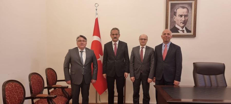 ZBEÜ Rektörü Özölçer’den Milletvekili Özer’e Hayırlı Olsun Ziyareti