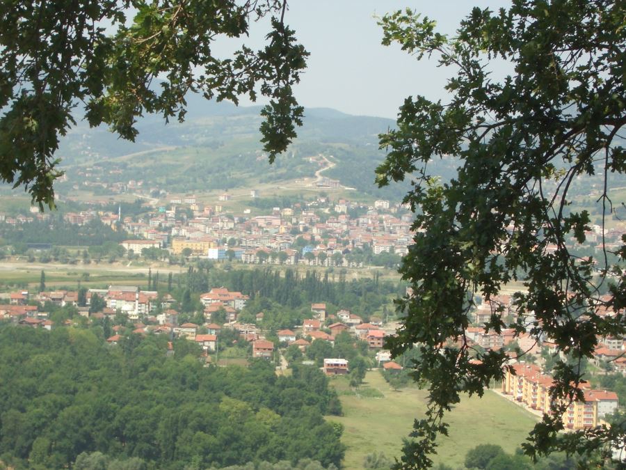 TARİH EZBER BİLGİLER BÜTÜNLÜĞÜ DEĞİLDİR