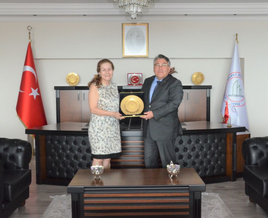 Emekli Olan Öğr. Gör. Balekoğlu’dan Özölçer’e Ziyaret