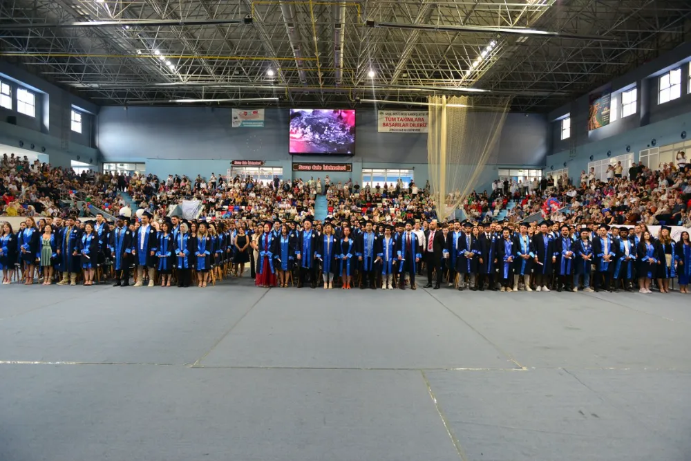 ZBEÜ’de Mezuniyet Heyecanı Başladı