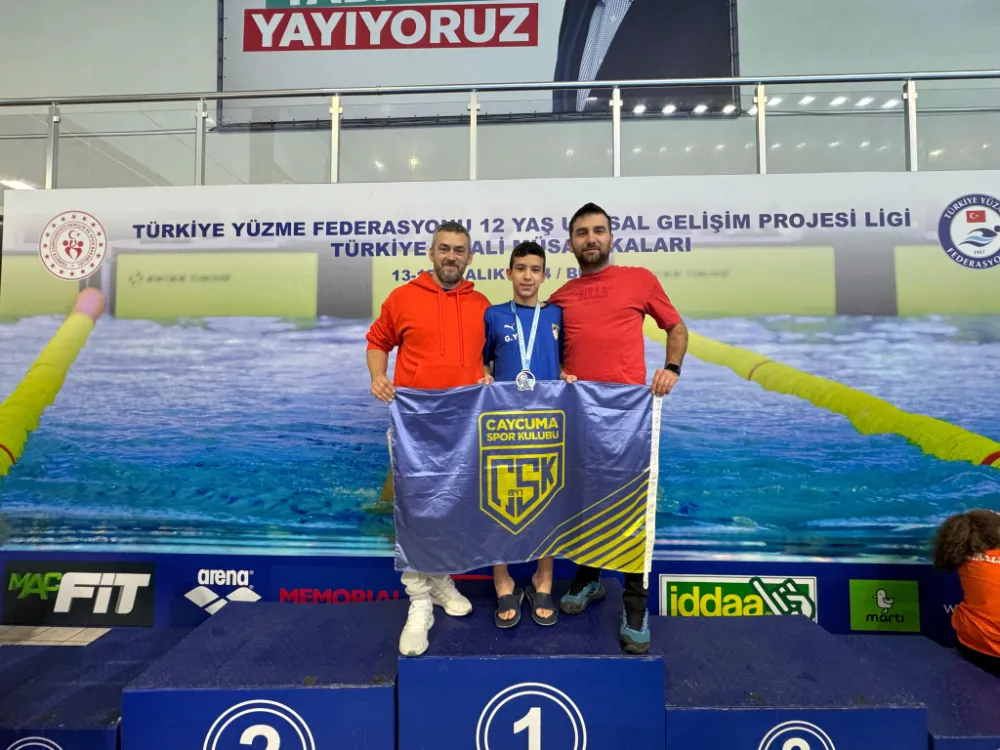 Çaycumalı yüzücüler başarıdan başarıya koşuyor