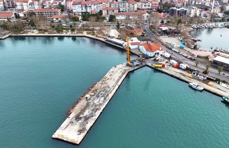 BOZHANE LİMANI’NDA GÜÇLENDİRME ÇALIŞMALARI DEVAM EDİYOR
