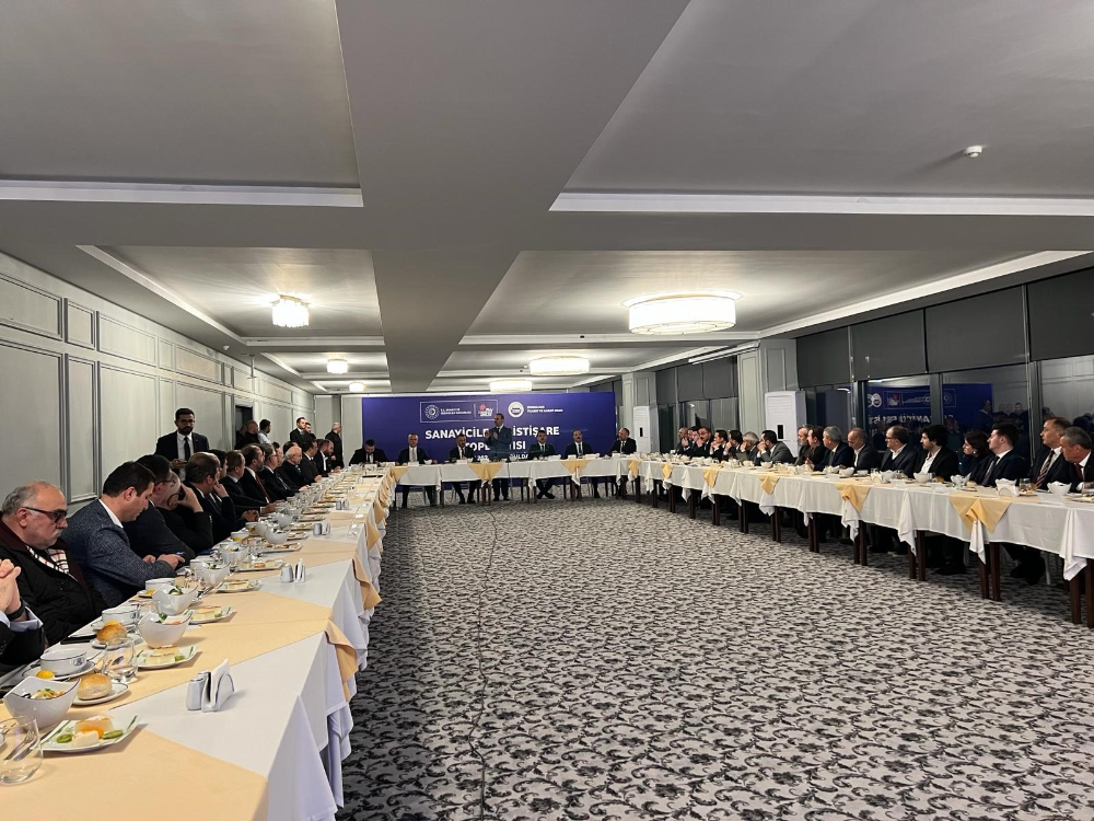 SANAYİ VE TEKNOLOJİ BAKANI KACIR ZONGULDAKTAİŞ İNSANLARI İLE BULUŞTU