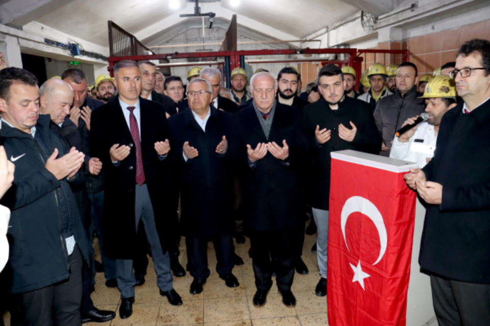 103 ARMUTÇUK MADEN ŞEHİDİMİZ DULARLA ANILDI