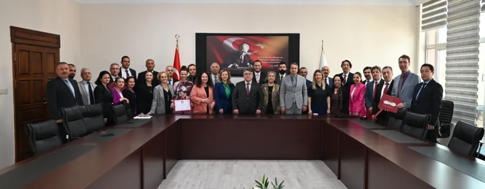 En İyi Performans Gösteren Akademik ve İdari Birimlere Teşekkür Belgesi