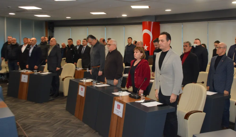 Deprem bölgesiyle dayanışmayı unutmamamız gerekiyor