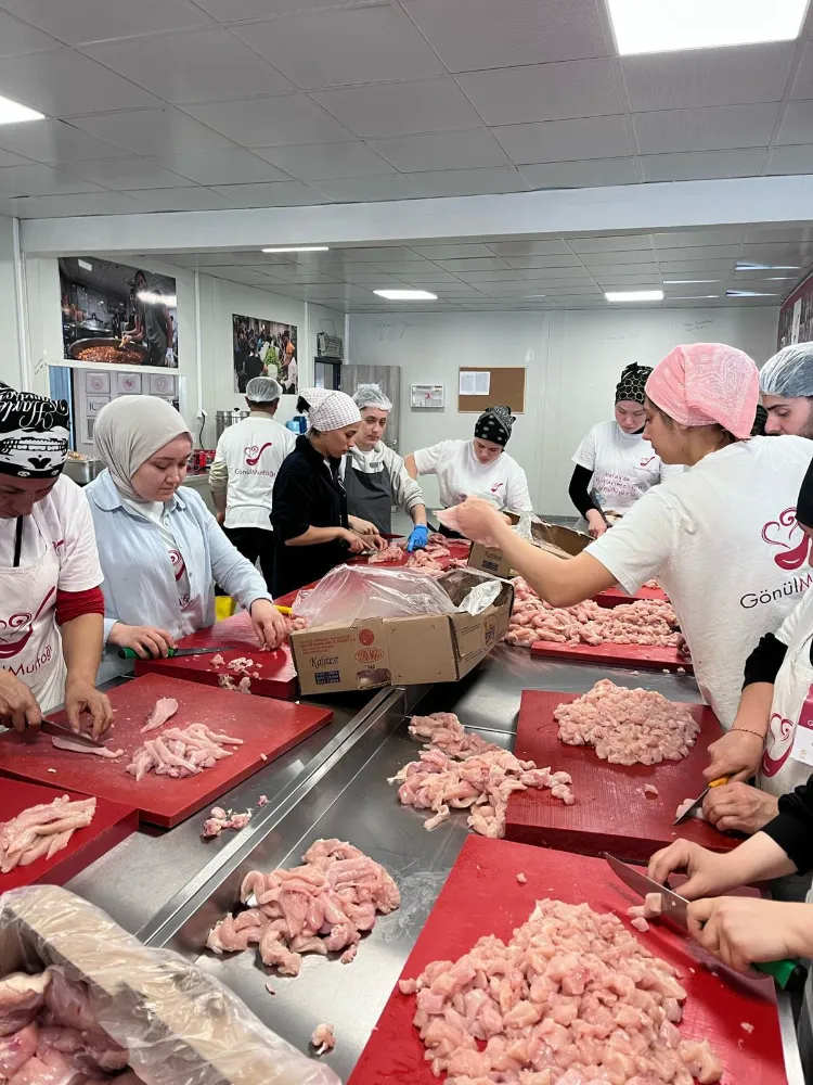  Aşçılık Programı Öğrencileri İskenderun’da Gönül Sofrası Kurdu