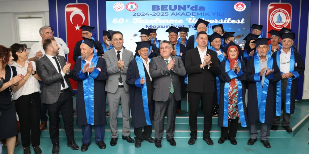 “60+ Tazelenme Üniversitesi” İlk Mezunlarını Verdi
