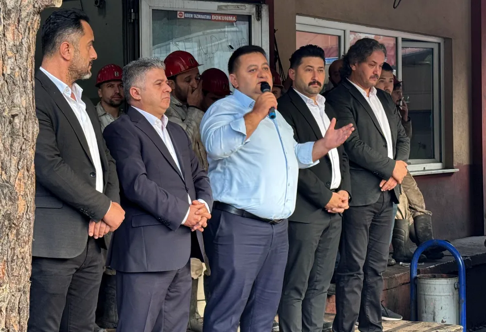 GENEL BAŞKAN YEŞİL, GELİK’TE MADENCİYLE BULUŞTU