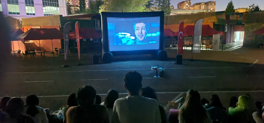 BEUN’da Geleneksel Film Gösterimine Öğrencilerden Yoğun İlgi